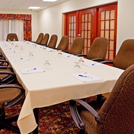 Holiday Inn Express & Suites Albany Airport Area - Latham By Ihg Buitenkant foto