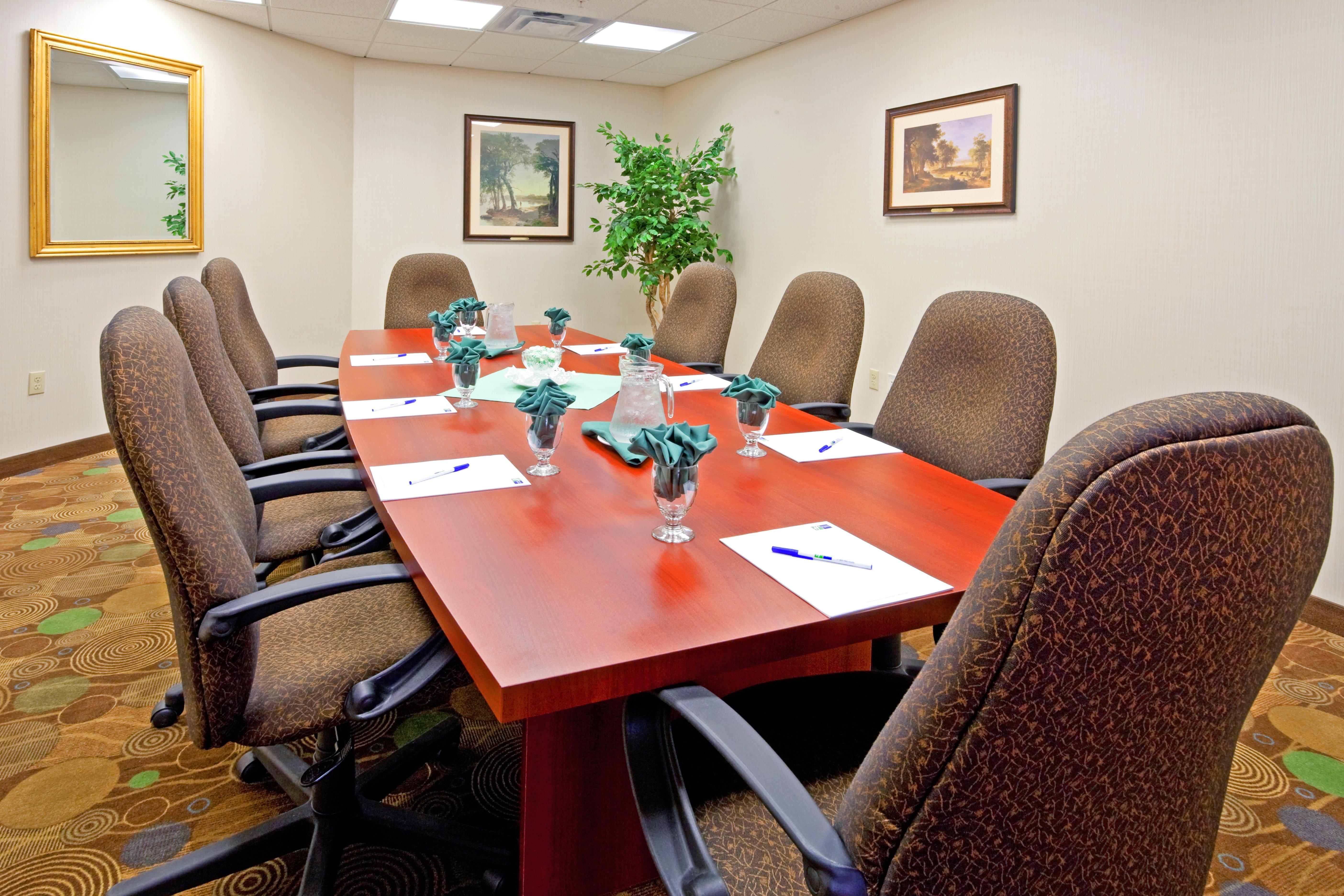 Holiday Inn Express & Suites Albany Airport Area - Latham By Ihg Buitenkant foto