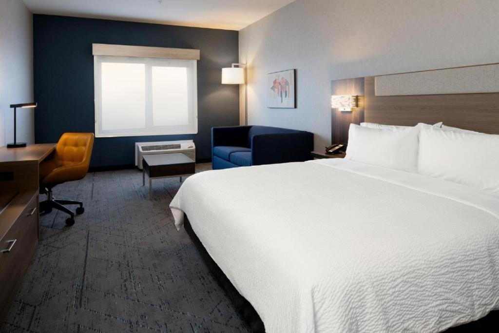 Holiday Inn Express & Suites Albany Airport Area - Latham By Ihg Buitenkant foto