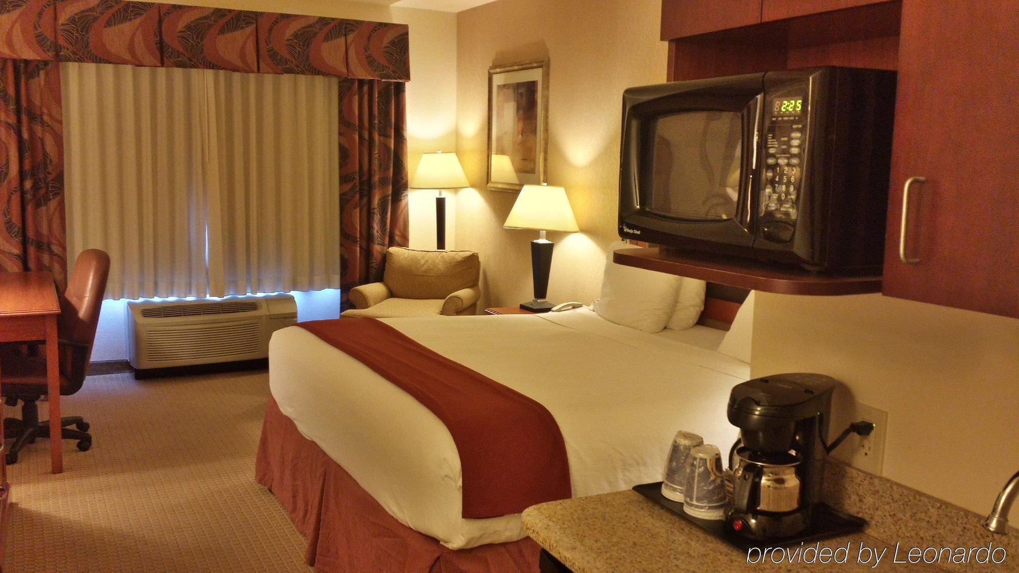 Holiday Inn Express & Suites Albany Airport Area - Latham By Ihg Buitenkant foto
